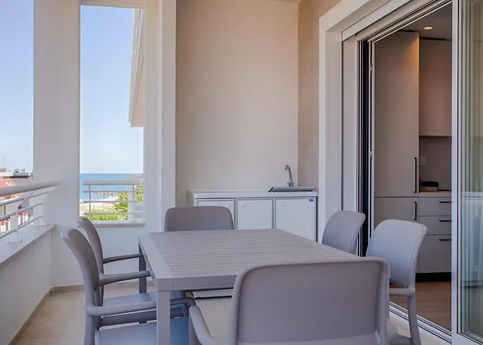 Aparthotel Villamar *